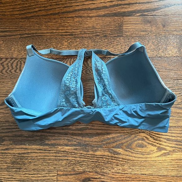 Victoria Secret Blue Padded Bra with Clip in Front and Lace Back 38C - Picture 2 of 5